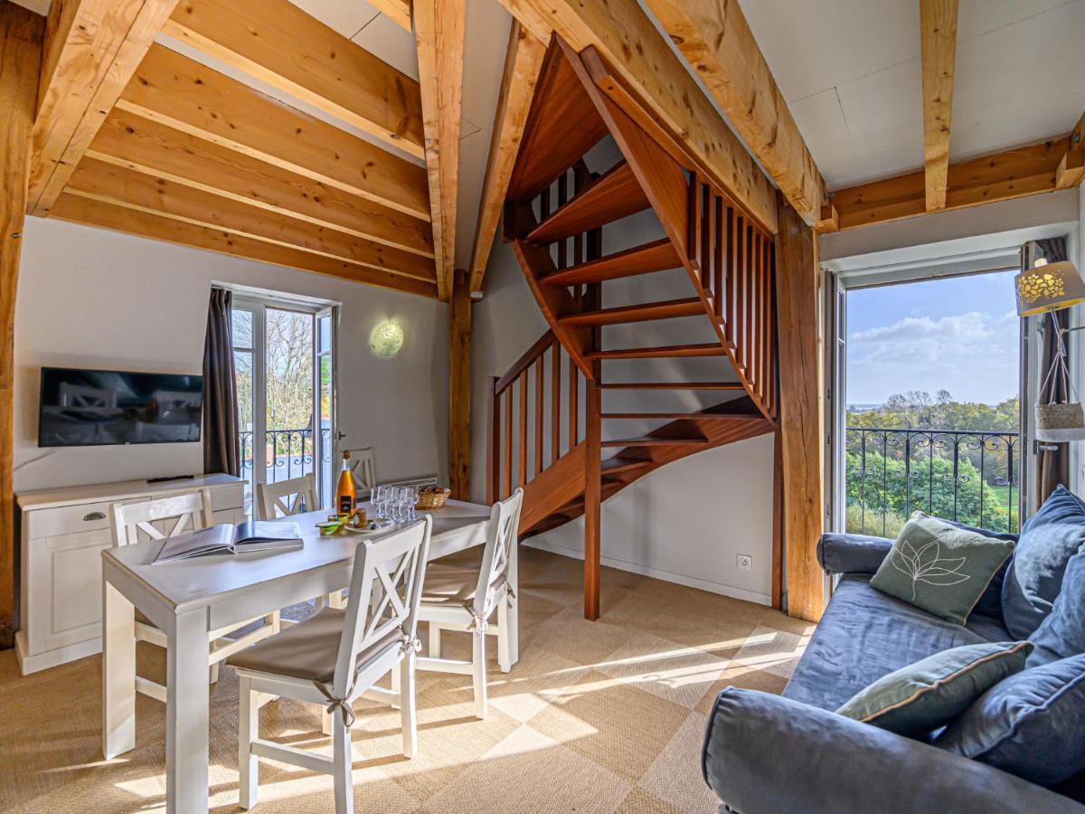 Apartment Le Chateau De Kergonano-13 By Interhome Baden Bagian luar foto